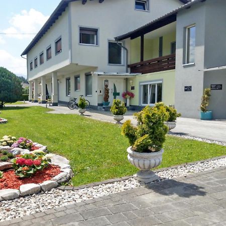 Alpenblick - Modernes Apartment In Ruhelage فيلاخ المظهر الخارجي الصورة