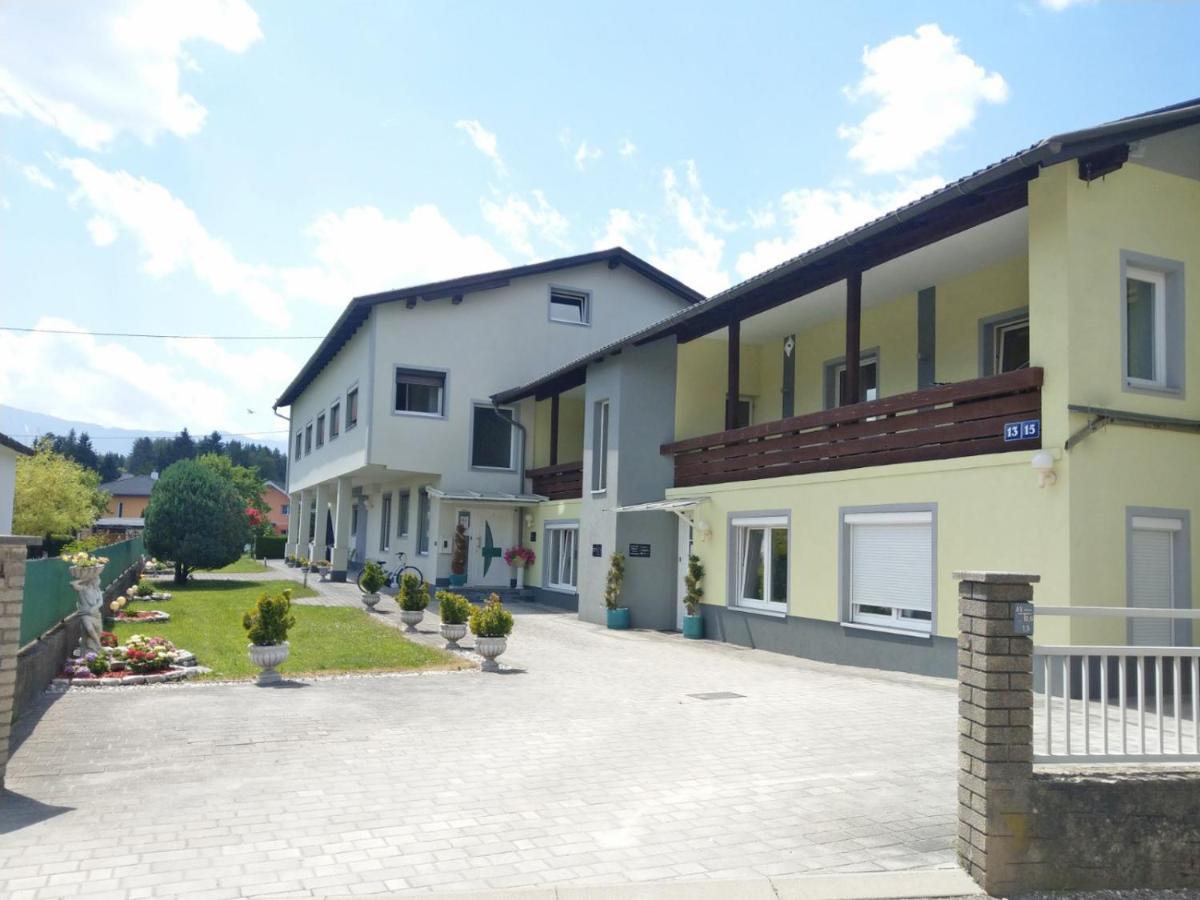 Alpenblick - Modernes Apartment In Ruhelage فيلاخ المظهر الخارجي الصورة